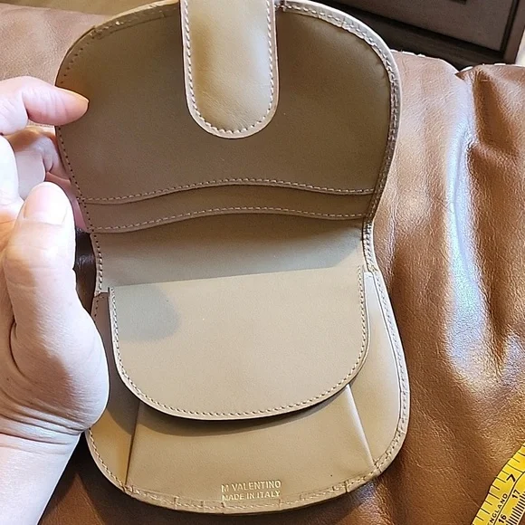 Mario Valentino  Wallet - Picture 8 of 15